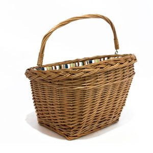Canasto de mimbre desmontable con manija y forrado
